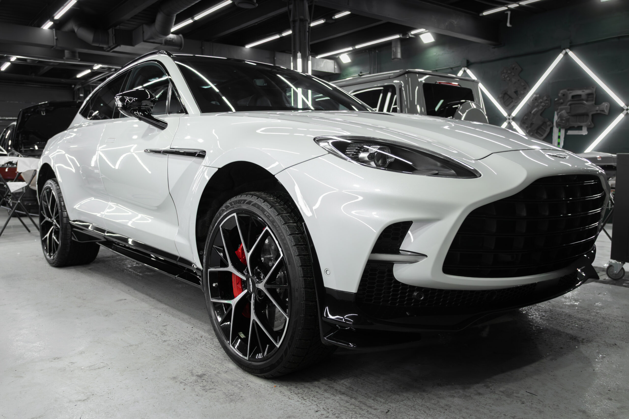 Aston Martin после комплекса работ в Saint Performance